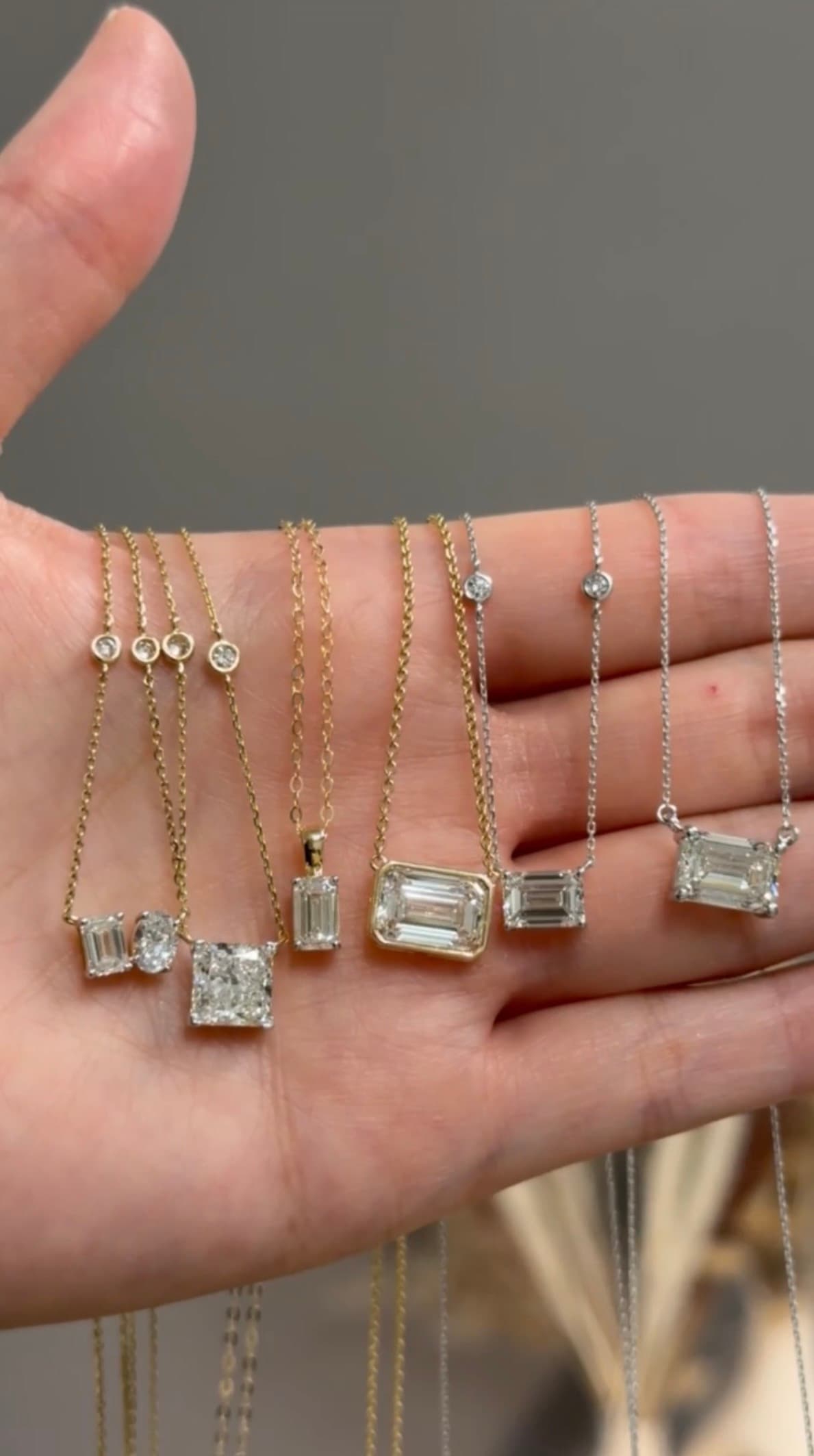 New necklaces just in time for that summer vacation! 😎 Send us a DM before your favorite is gone!